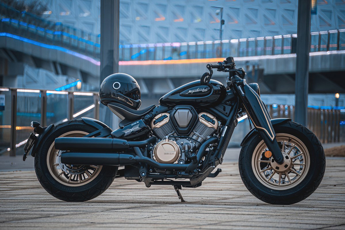 The Benda Napoleonbob 500