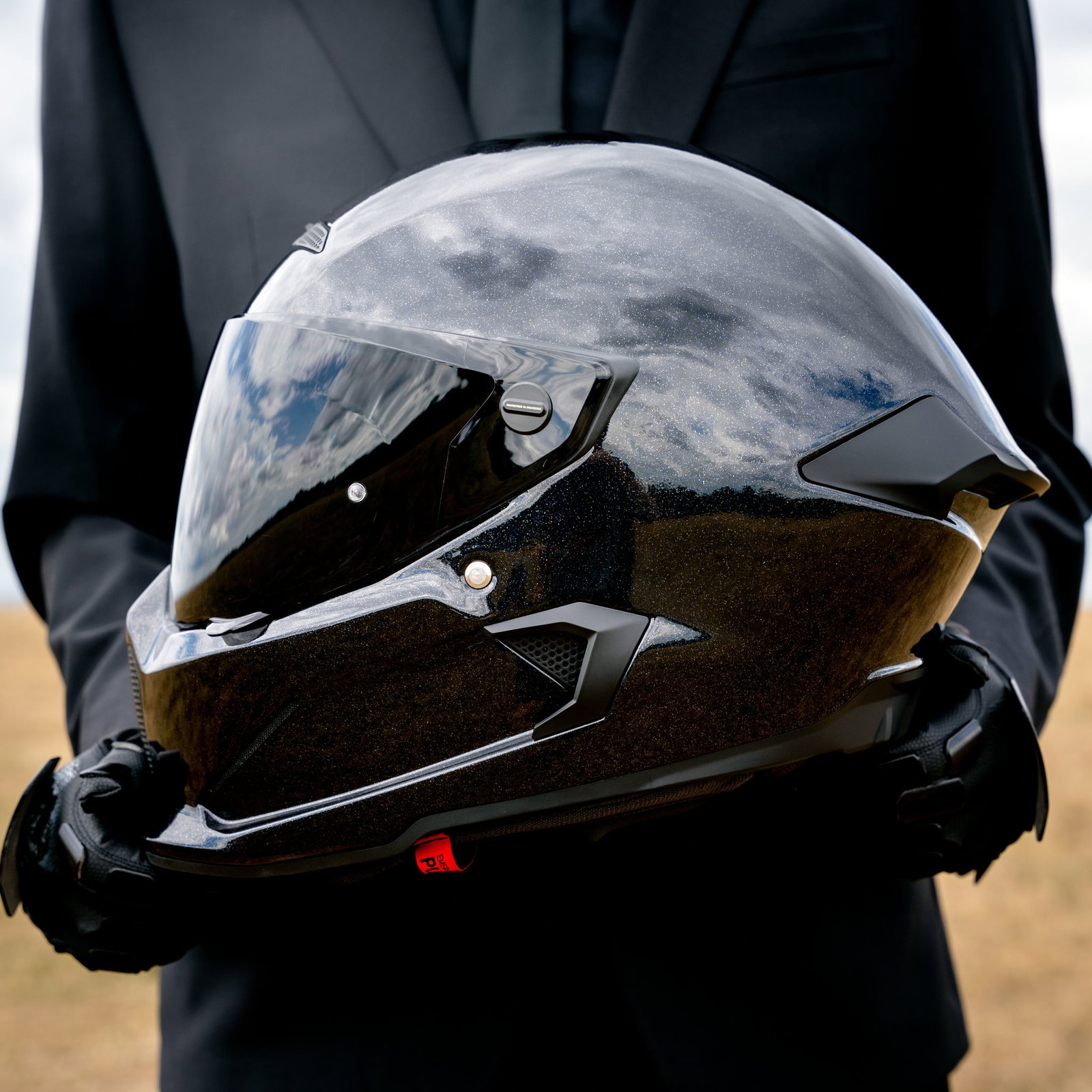 Ruroc's new AT4.0 Carbon Eclipse helmet