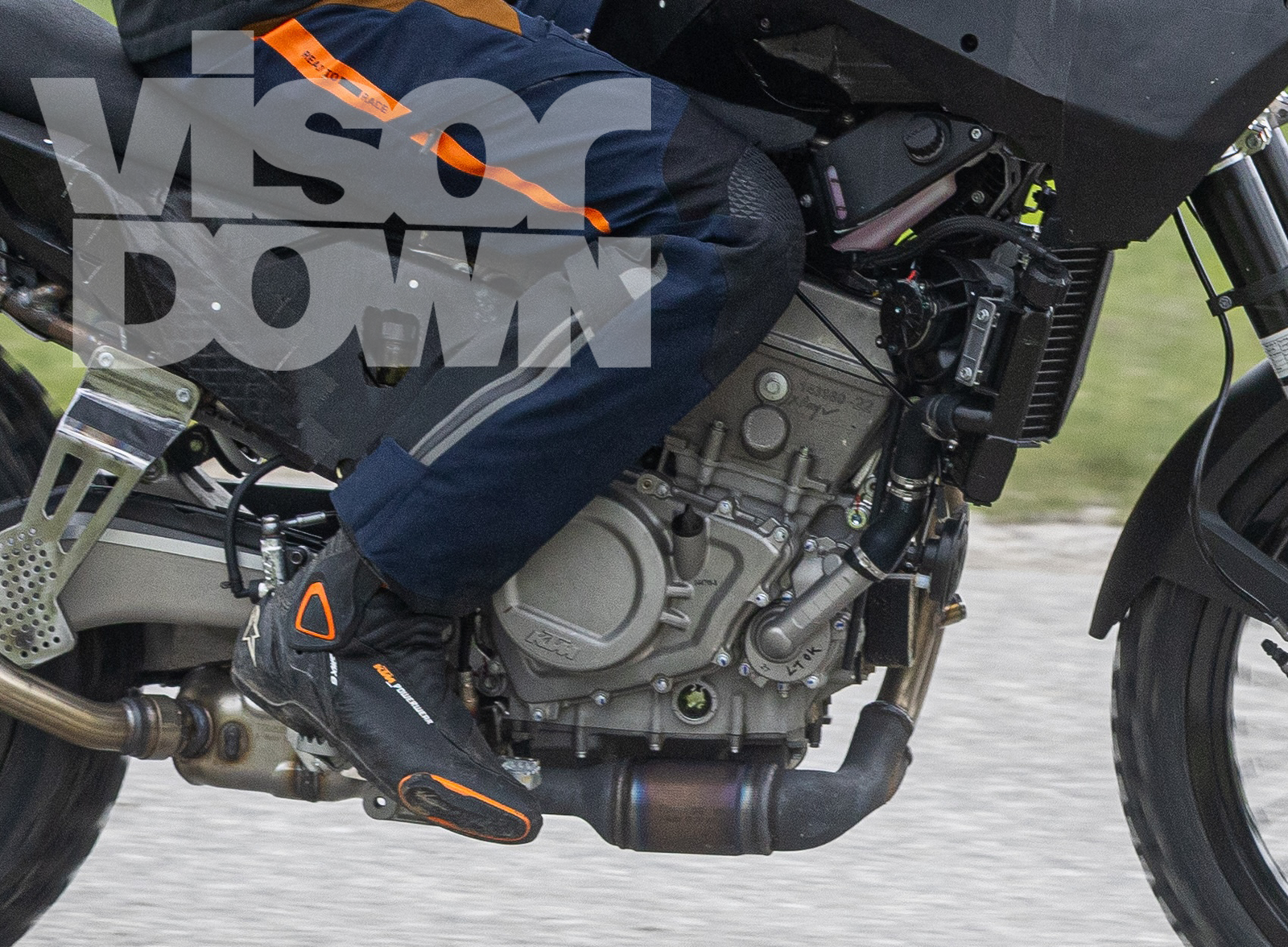 The engine seems to be a parallel twin-cylinder