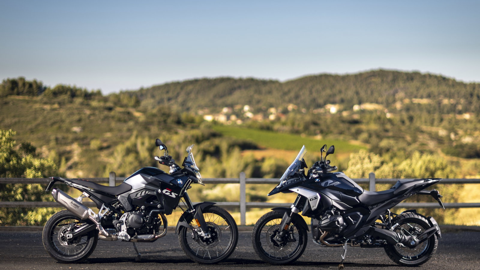 BMW F900 GS and R1300 GS in Dark Edition variants