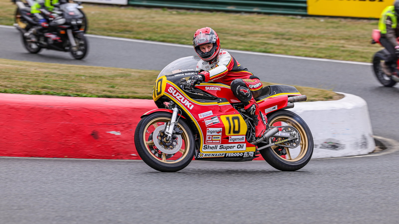 Randy Mamola and Heron Suzuki RG500 reunite at Mallory Park