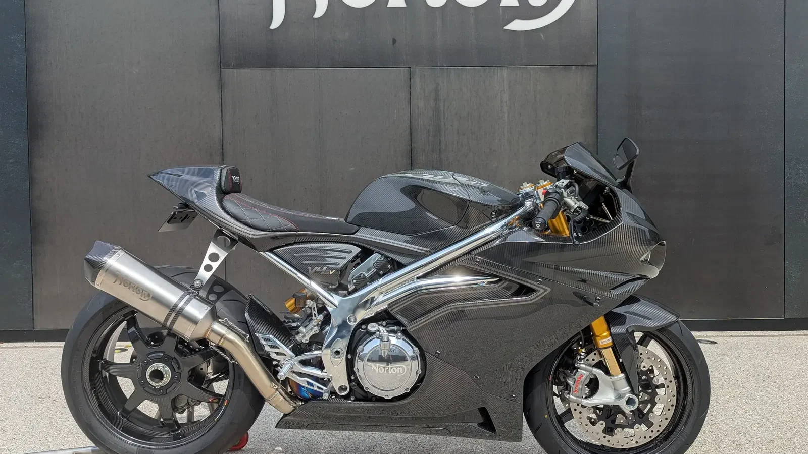 Norton V4SV superbike. Photo credit - Iconic Auctioneers