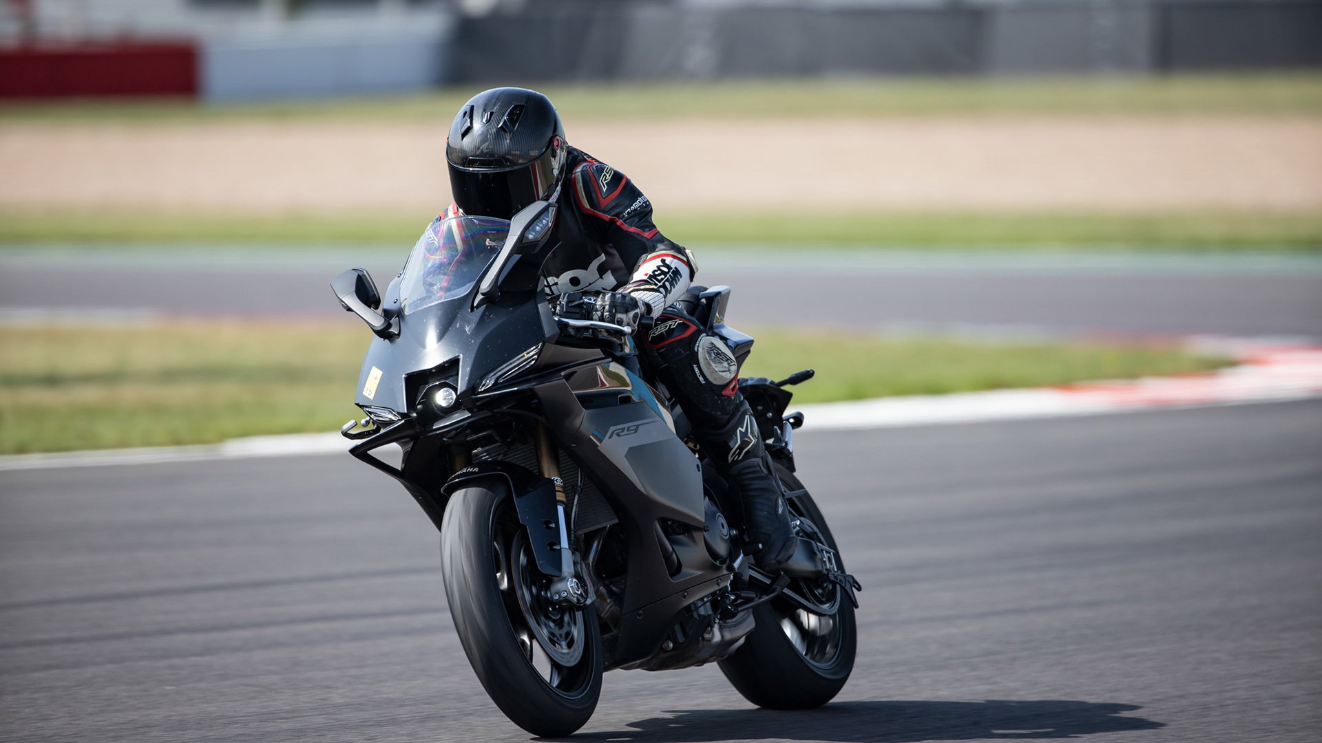 Strack Racing R9 How Yamaha has dominated SuperSport racing in 2025 with its new R9 ...