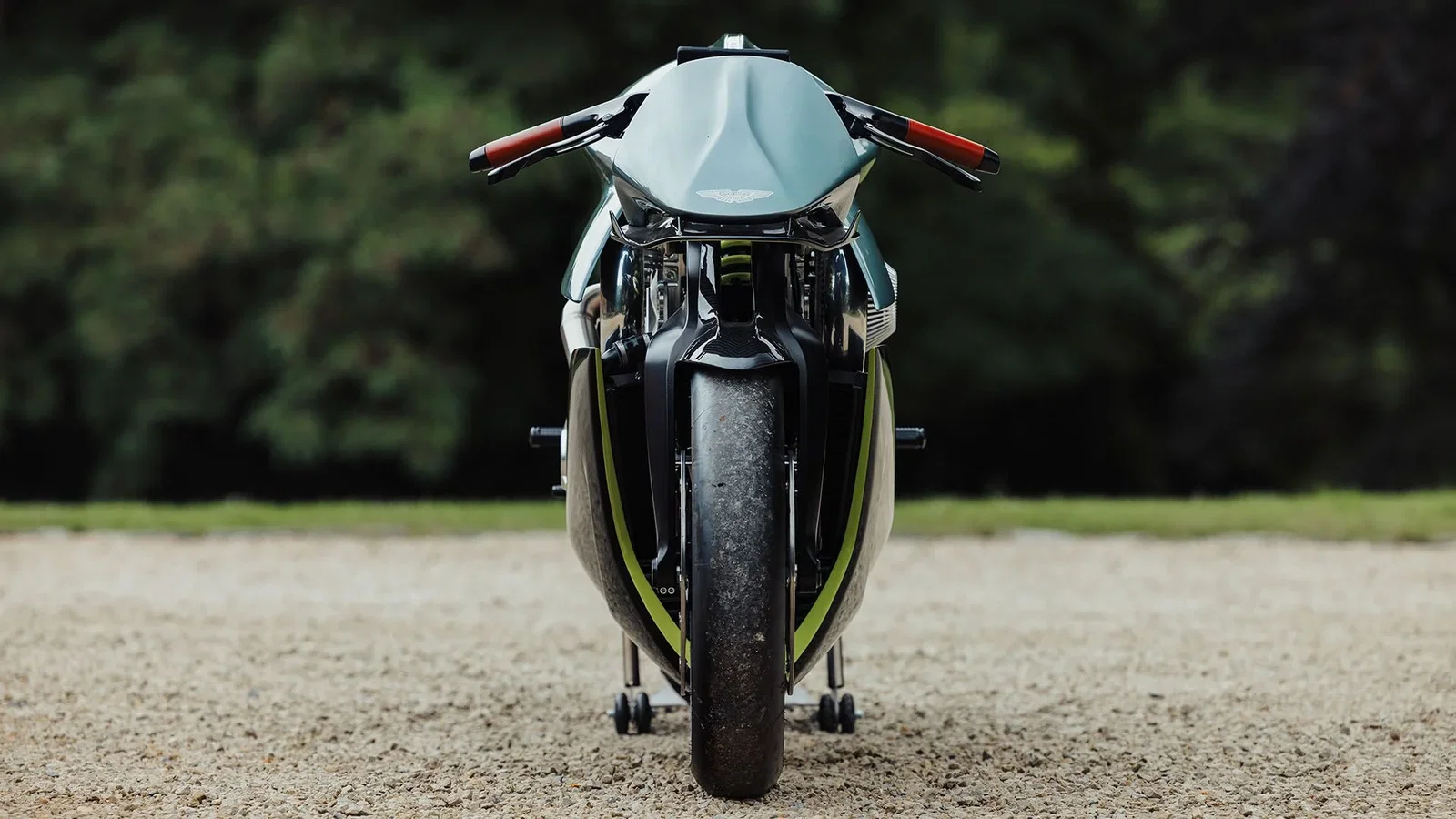 Aston Martin Brough Superior AMB 001
