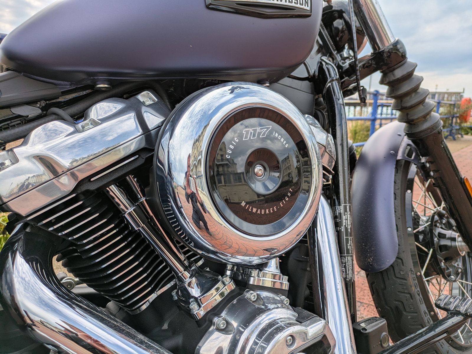 The Street Bob's Milwaukee Eight 117 Classic V-twin is a joy
