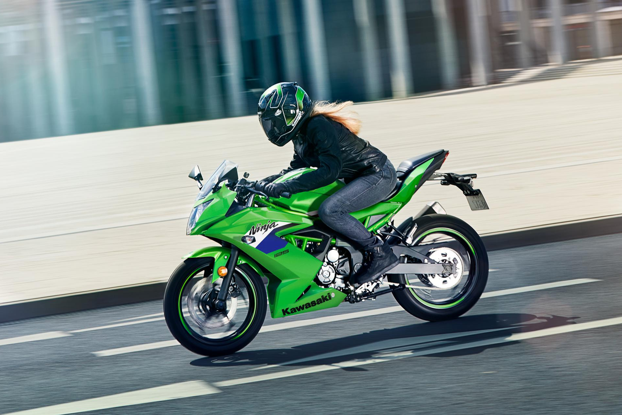 Kawasaki Ninja 125 joins Z125 in receiving two new colours for