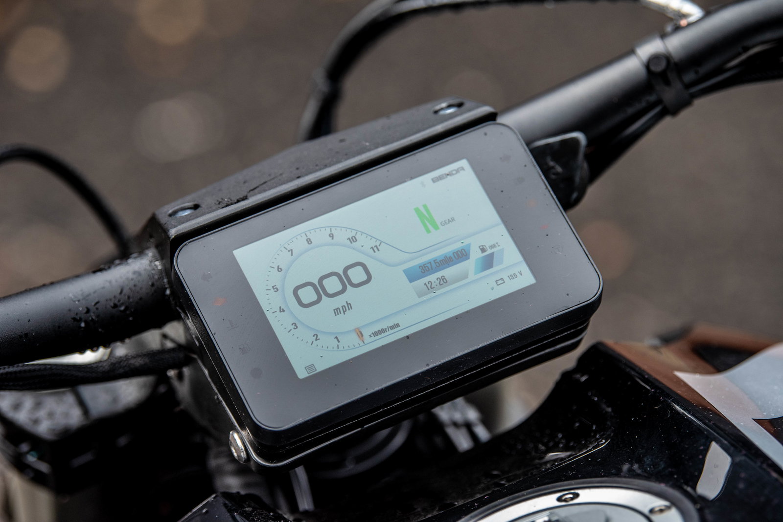 The Benda LFC700 - detail