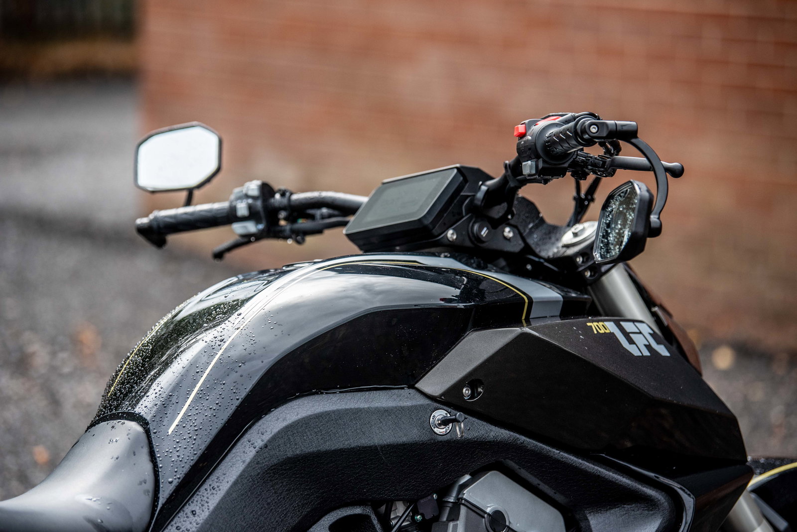 The Benda LFC700 - detail