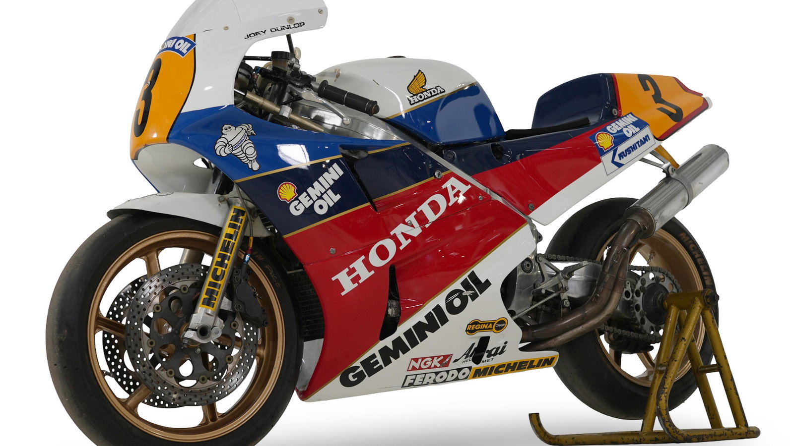 1988 Joey Dunlop Honda VFR750R RC30 race bike