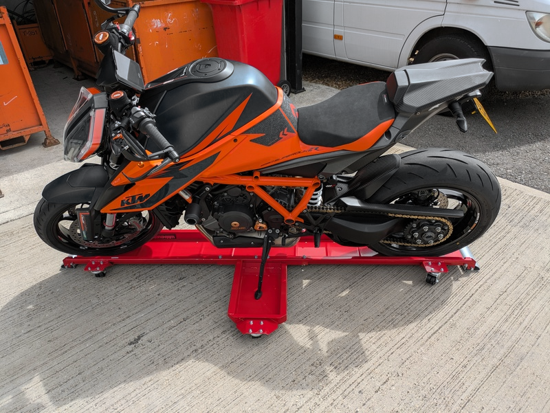 The 200-section rear tyre of this KTM Super Duke easily fits