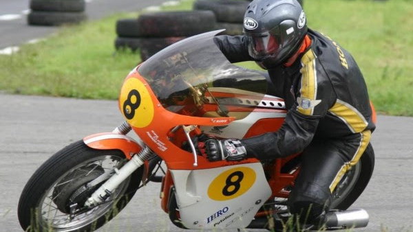 Classic Hansen Honda CR450 bike