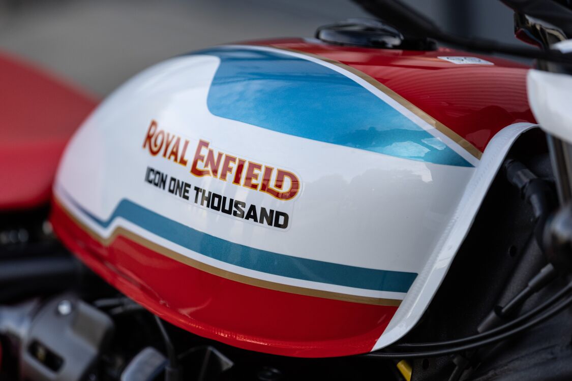 Royal Enfield Shotgun 650 ICON fuel tank