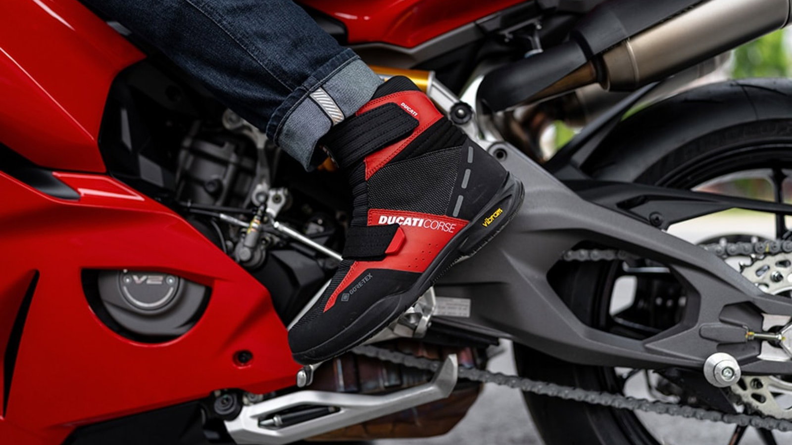 Ducati's new Corse City C3 motorcycle boot