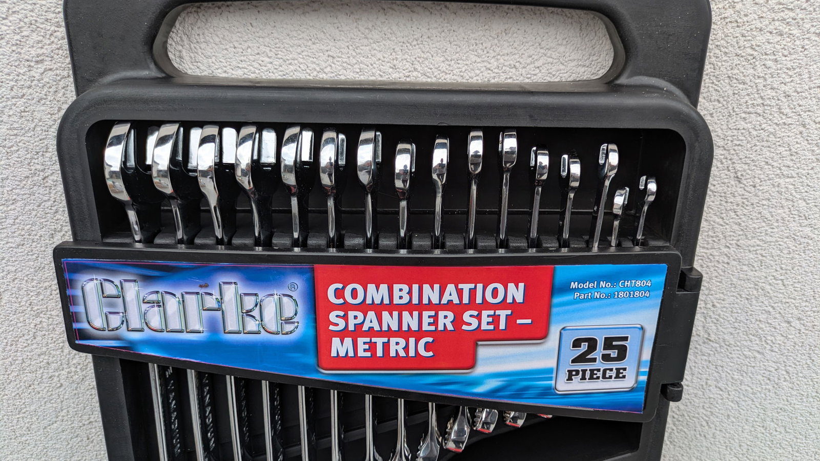 Clarke’s CHT804 25 Piece Combination Spanner Set