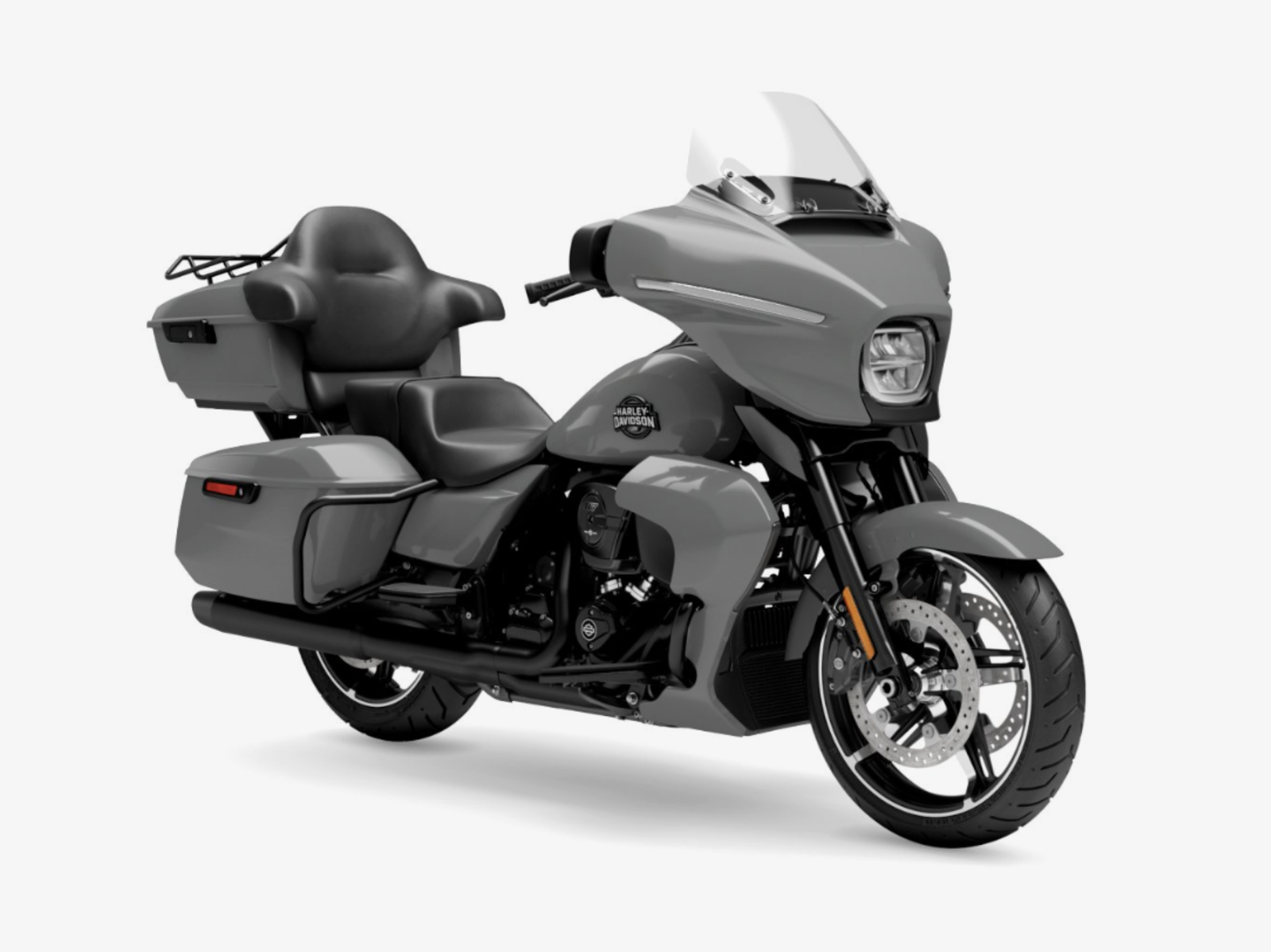 The 2025 Street Glide Ultra (pictured) is hard to distinguish from the 2024 Ultra Limited