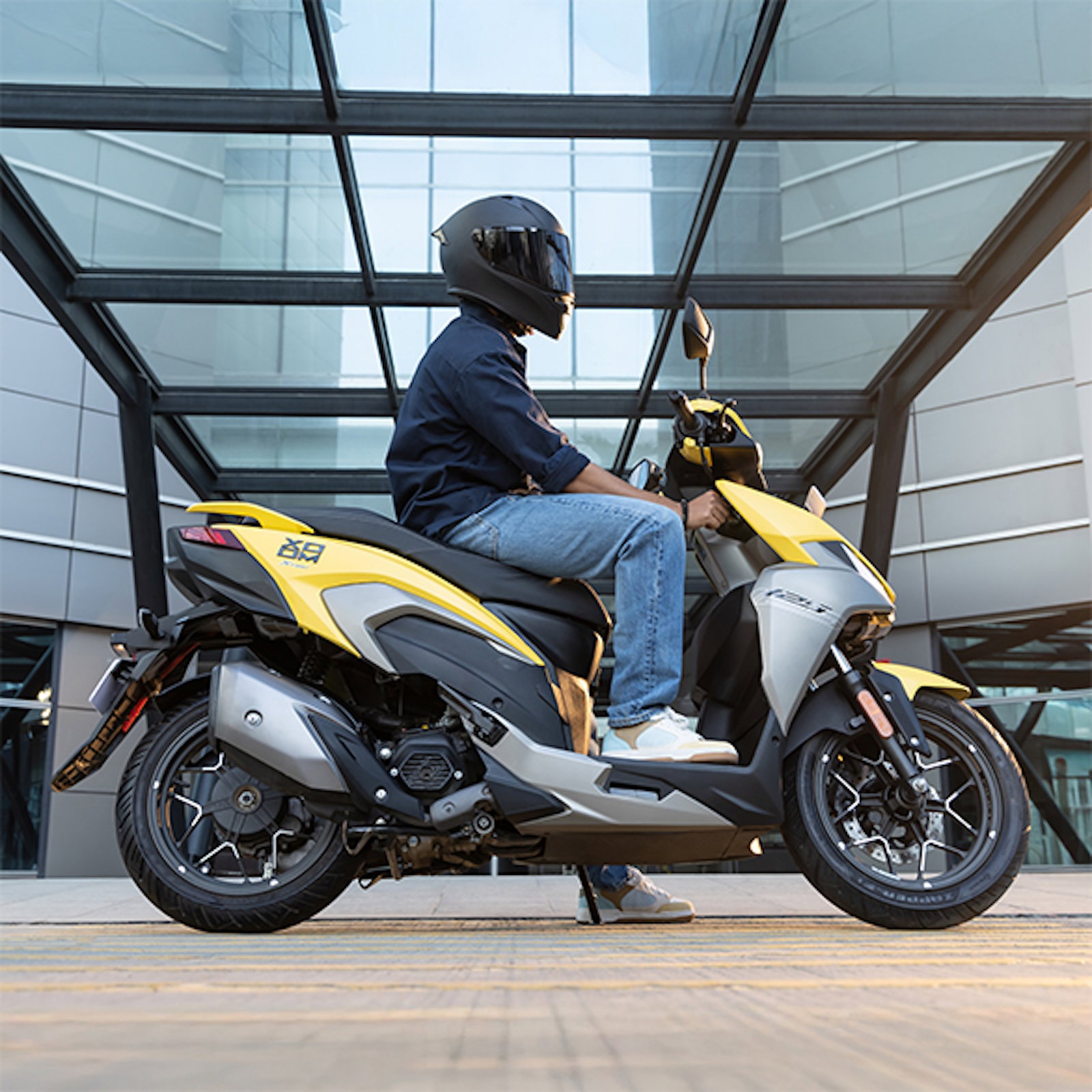 Hero Xoom 125 scooter