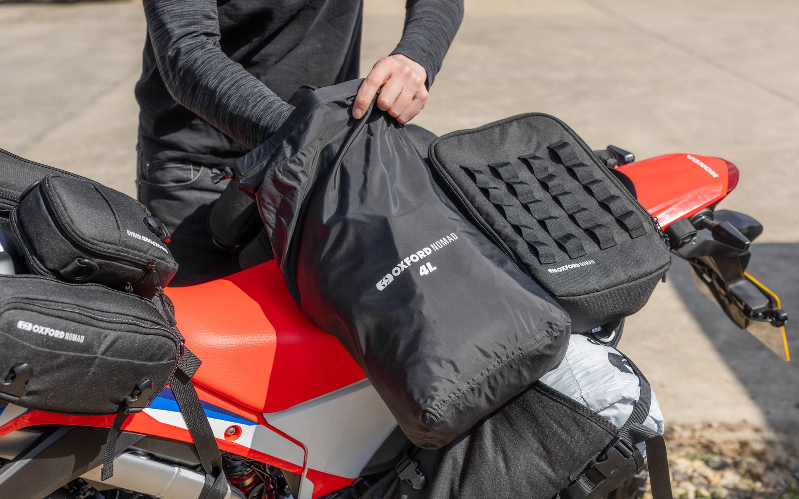 Oxford Nomad bag