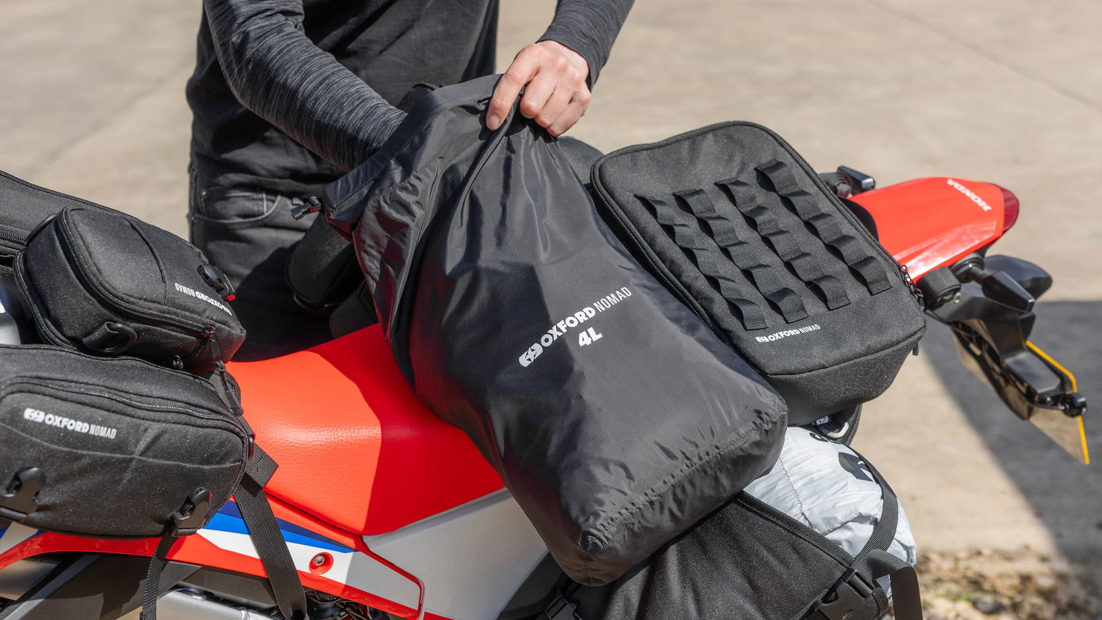 Oxford Nomad bag
