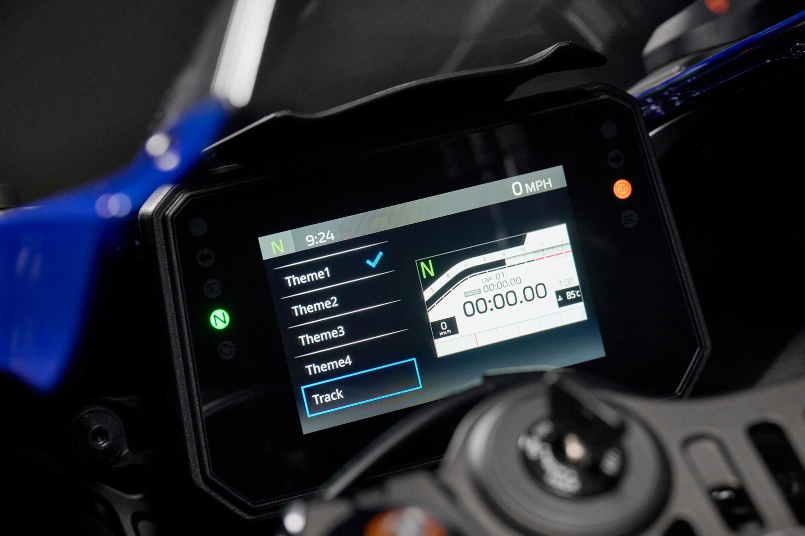 Yamaha R7 dashboard