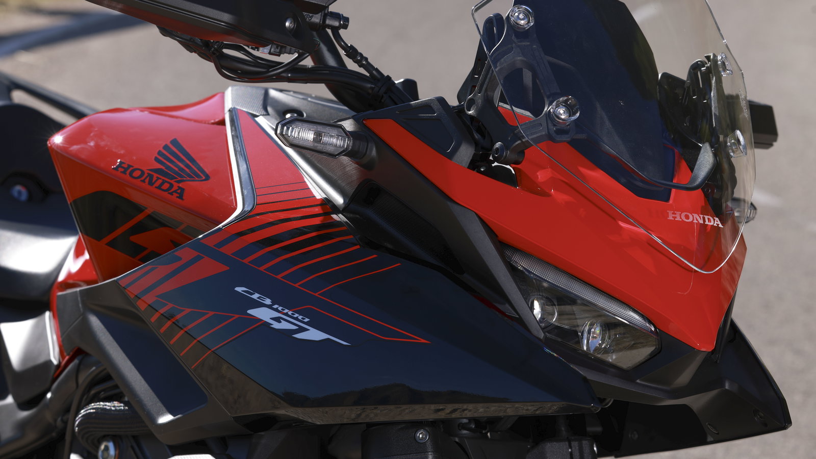 The Honda CB1000GT - detail