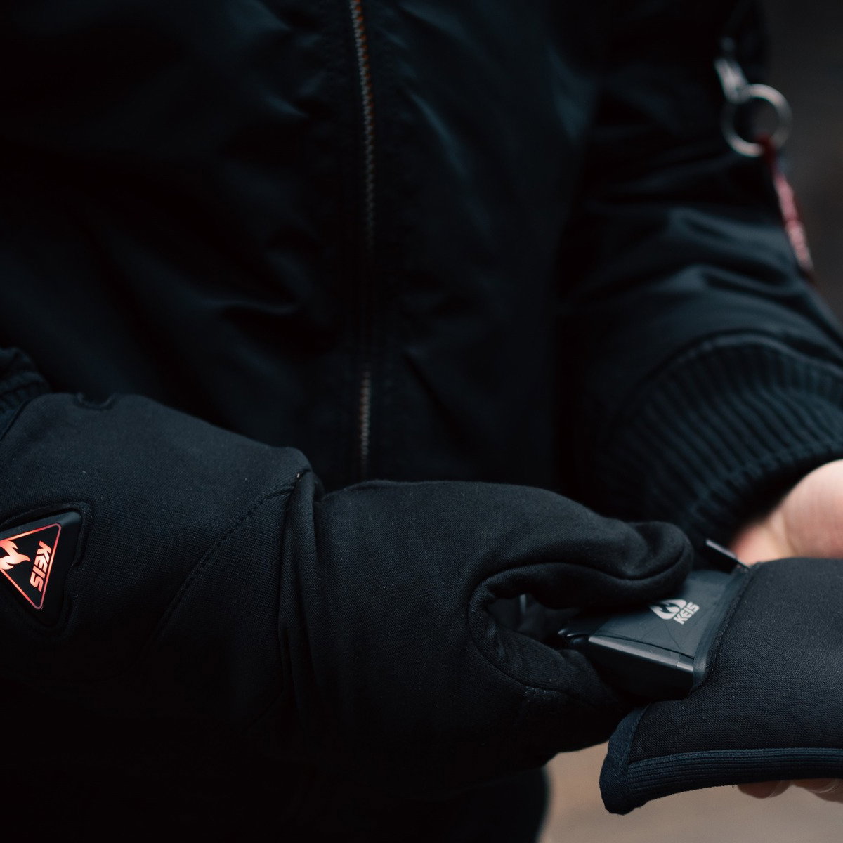 Keis heated battery glove set