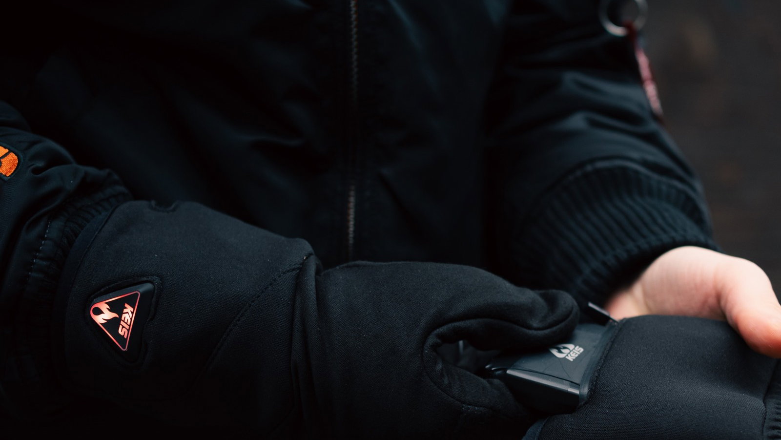 Keis heated battery glove set