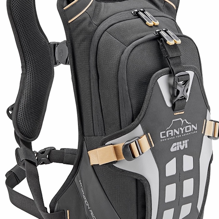 Givi GRT731 Canyon backpack