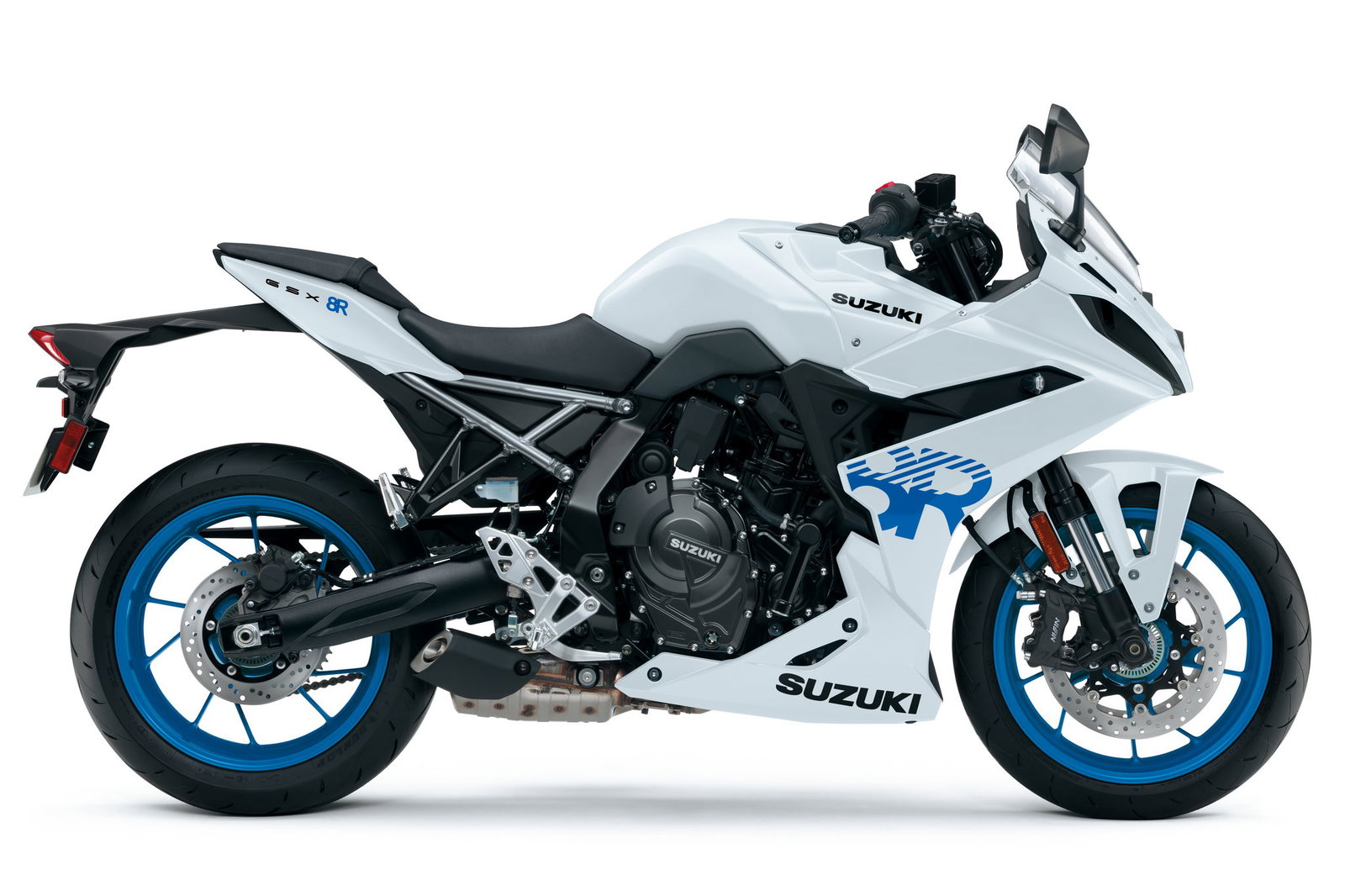 Suzuki GSX-8R in white