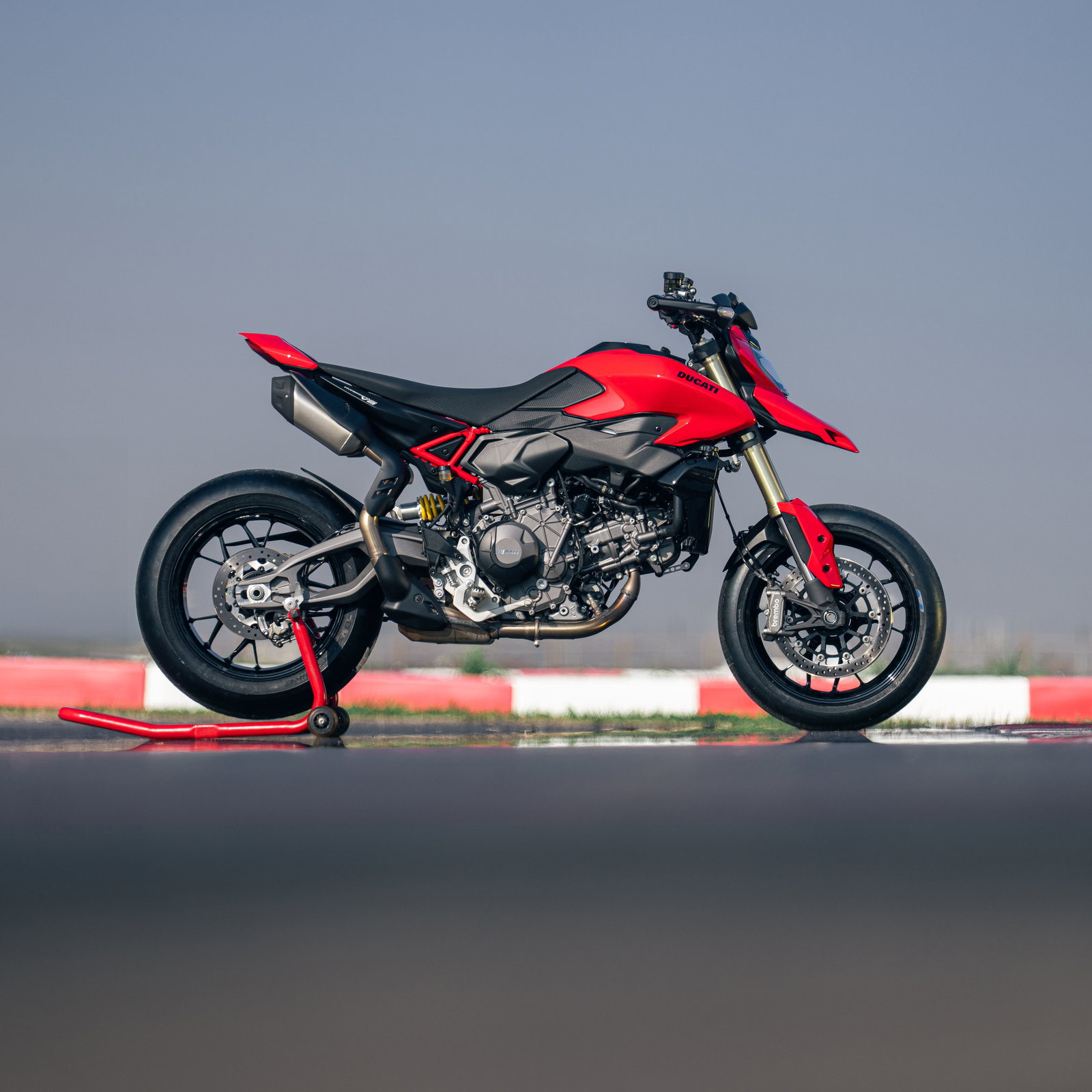2026 Ducati Hyper Motard V2