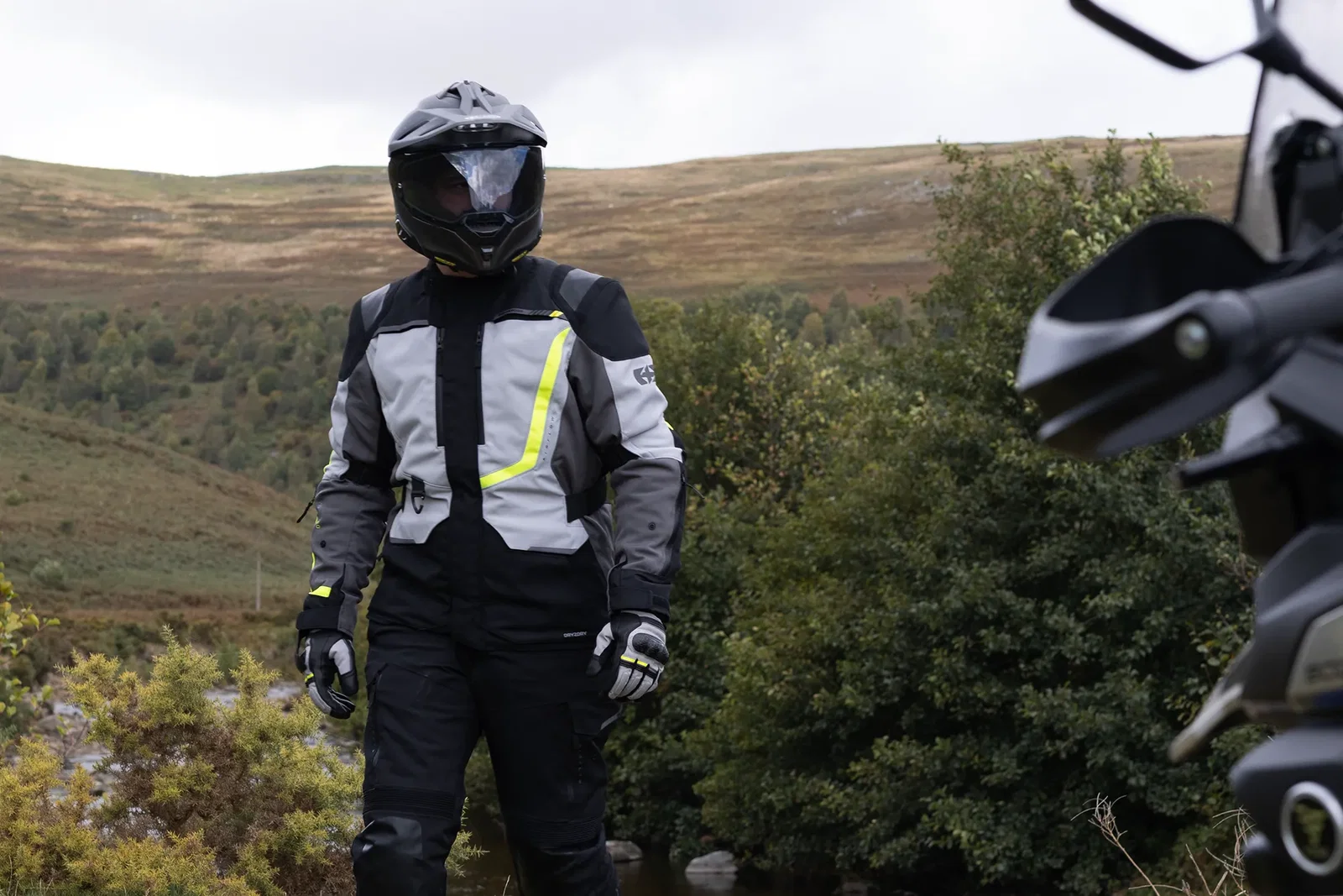 Oxford Montreal 5.0 riding suit