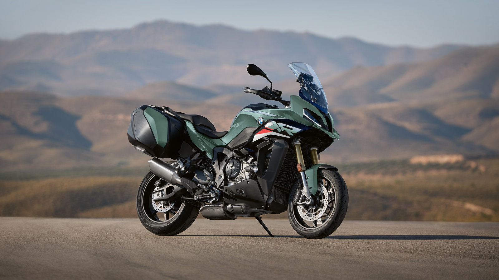 BMW S1000 XR in Sage Green
