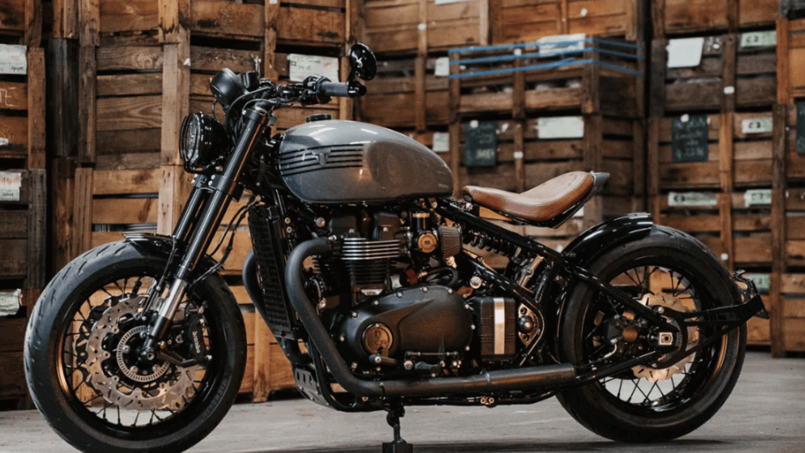 Triumph Bonneville 1200 Bobber. Image credit - FCR Original/Victor Gagneux