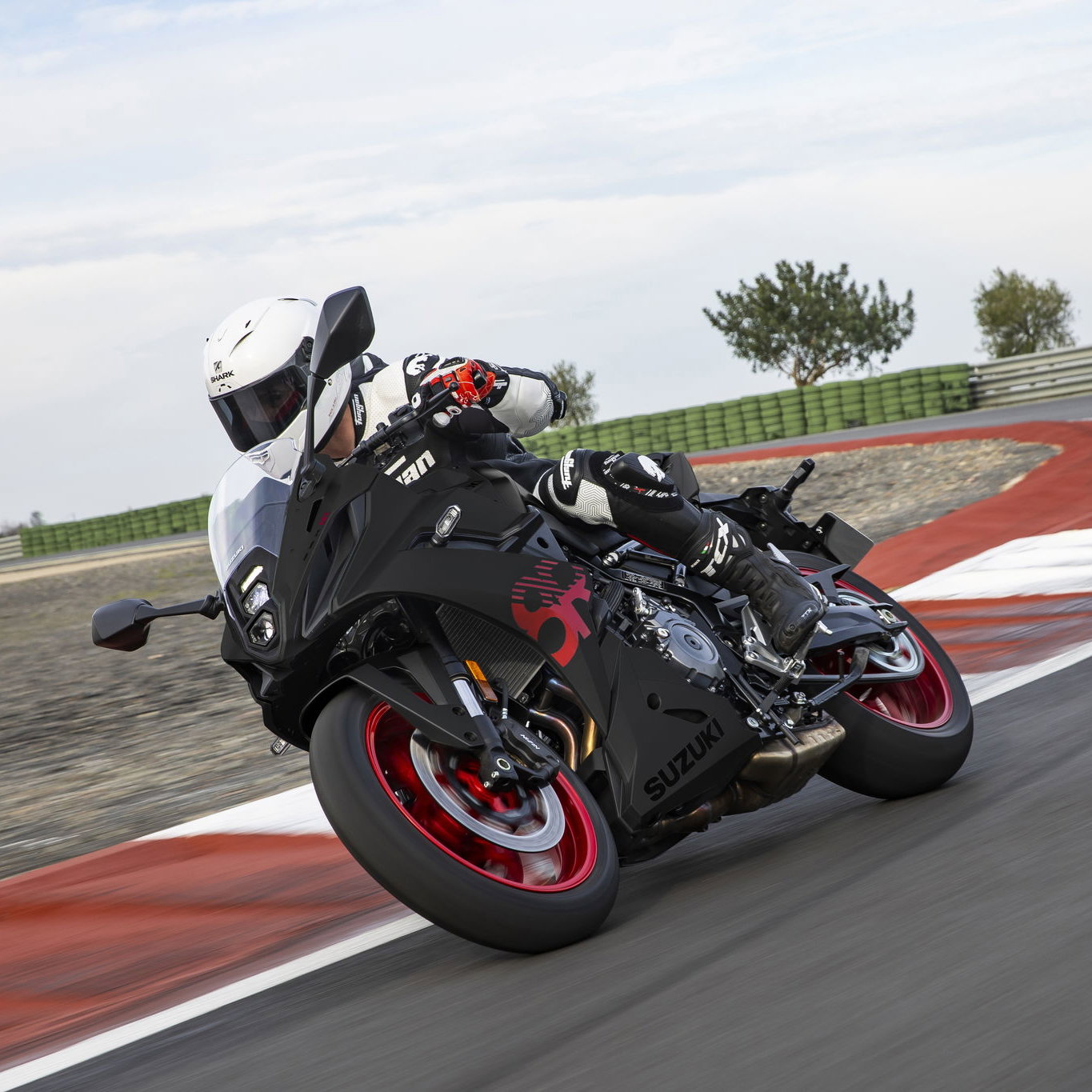 Suzuki GSX-8R riding on a track