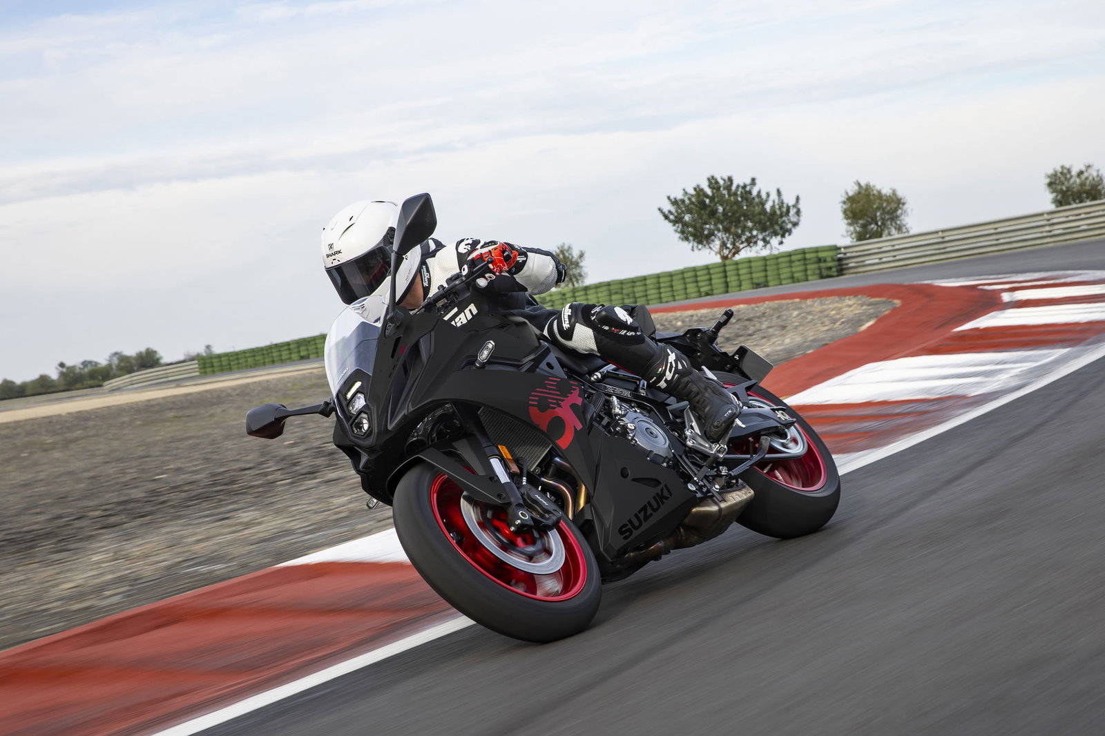 Suzuki GSX-8R riding on a track