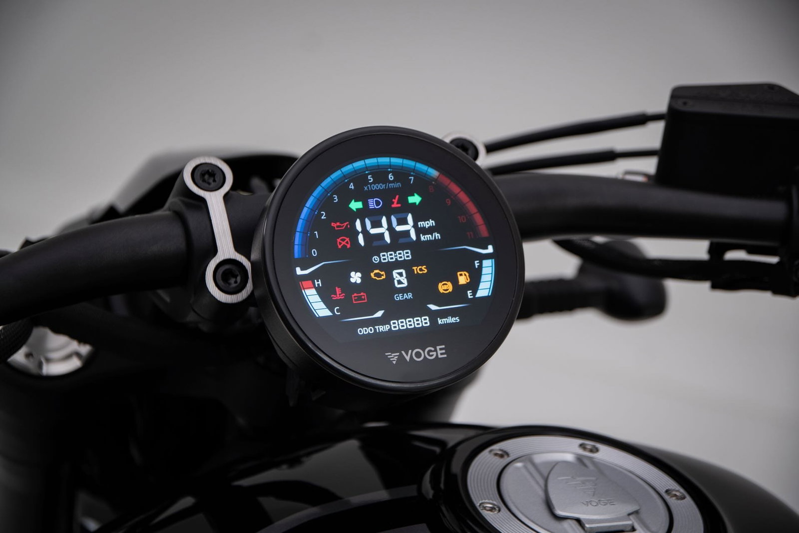 Voge CU625 dash