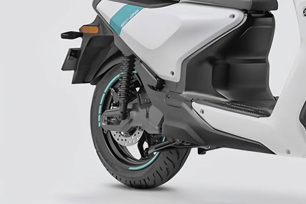 The Yamaha EC-06