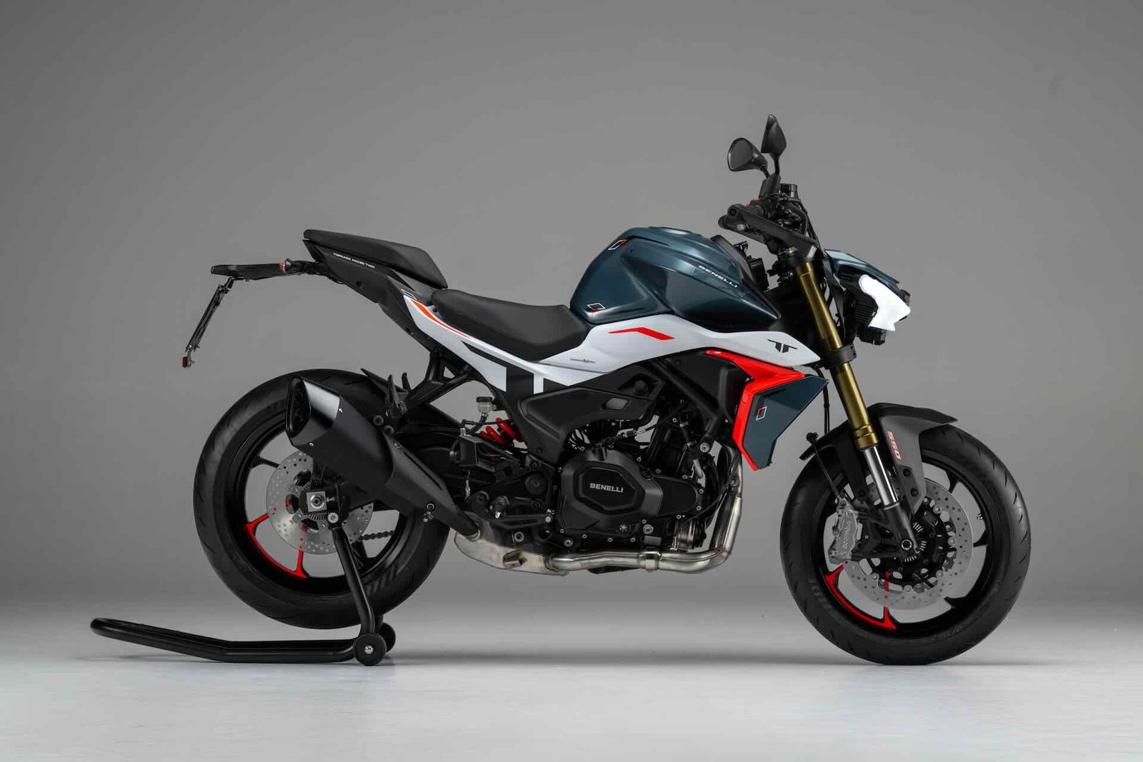 Chinese-owned Benelli reveals new TNT 550 naked | Visordown