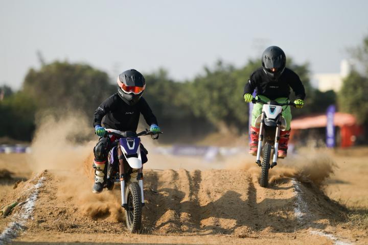 Hero Vida Dirt-E K3 bikes being ridden off-road