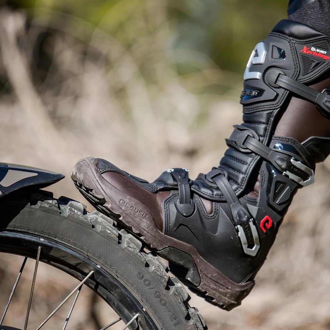 Eleveit X Privilege E-Dry Enduro boots and get Christmas free socks