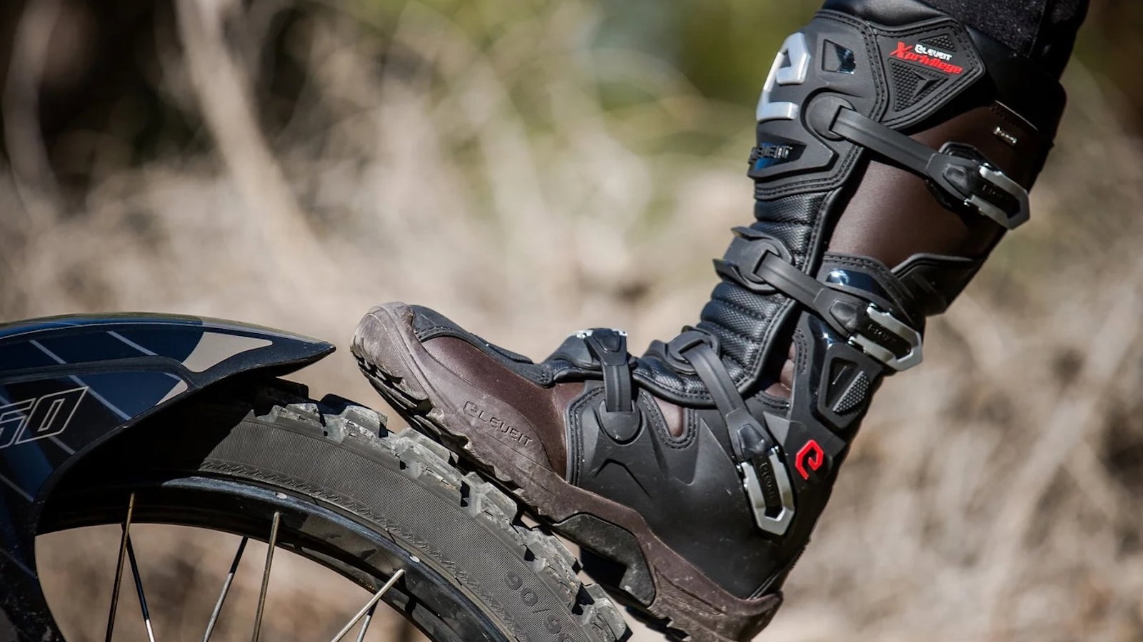Eleveit X Privilege E-Dry Enduro boots and get Christmas free socks