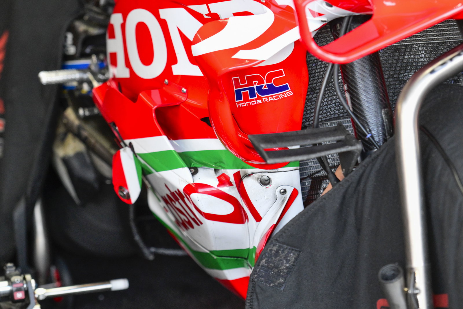 Honda signs deal with sportswear company Mizuno that will impact Honda signs deal with sportswear company Mizuno that will impact