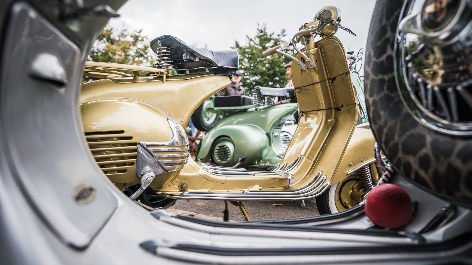 Vespa scooters at Goodwood. Photo credit - Toby Adamson