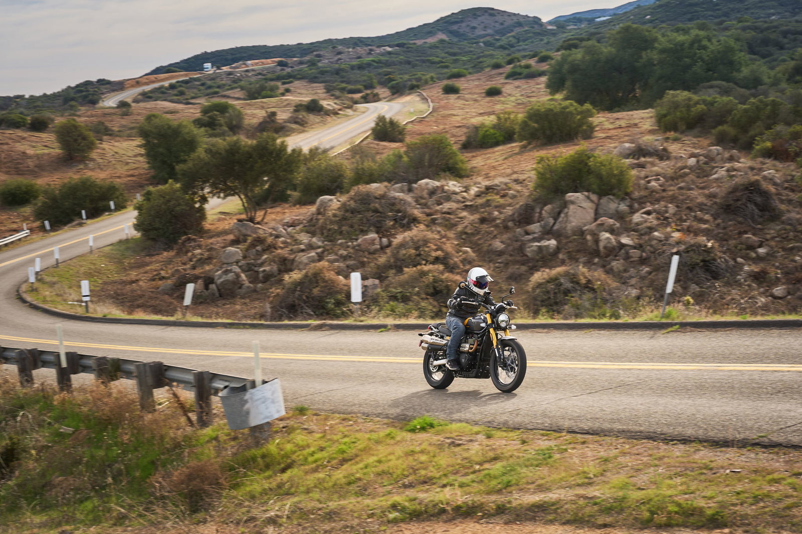 2026 Triumph Scrambler 900 - riding