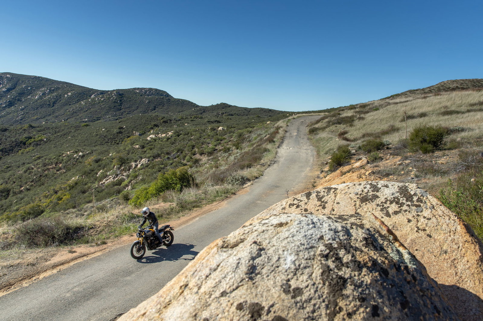 2026 Triumph Scrambler 900 - riding