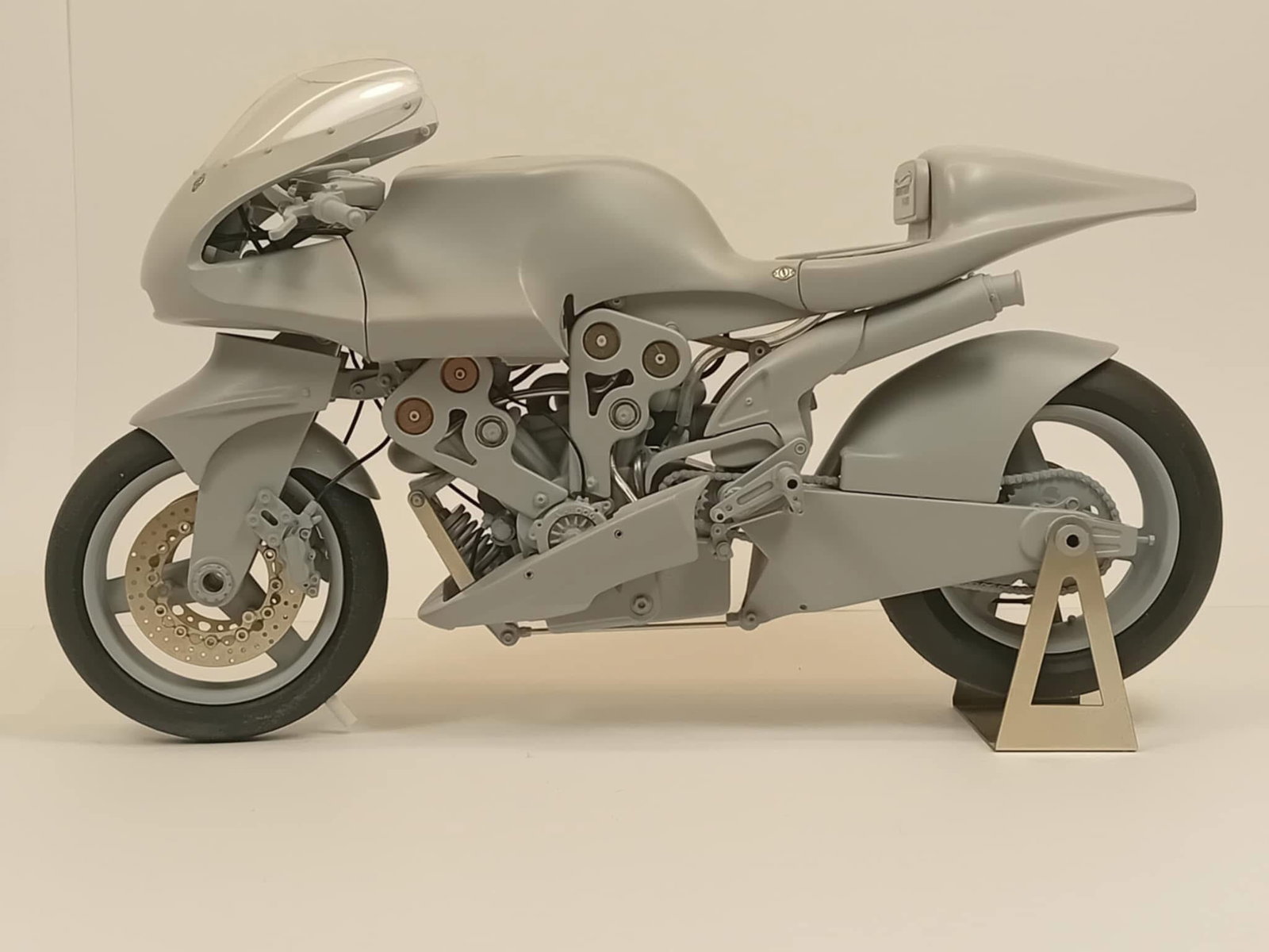 Britten V1000 model kit