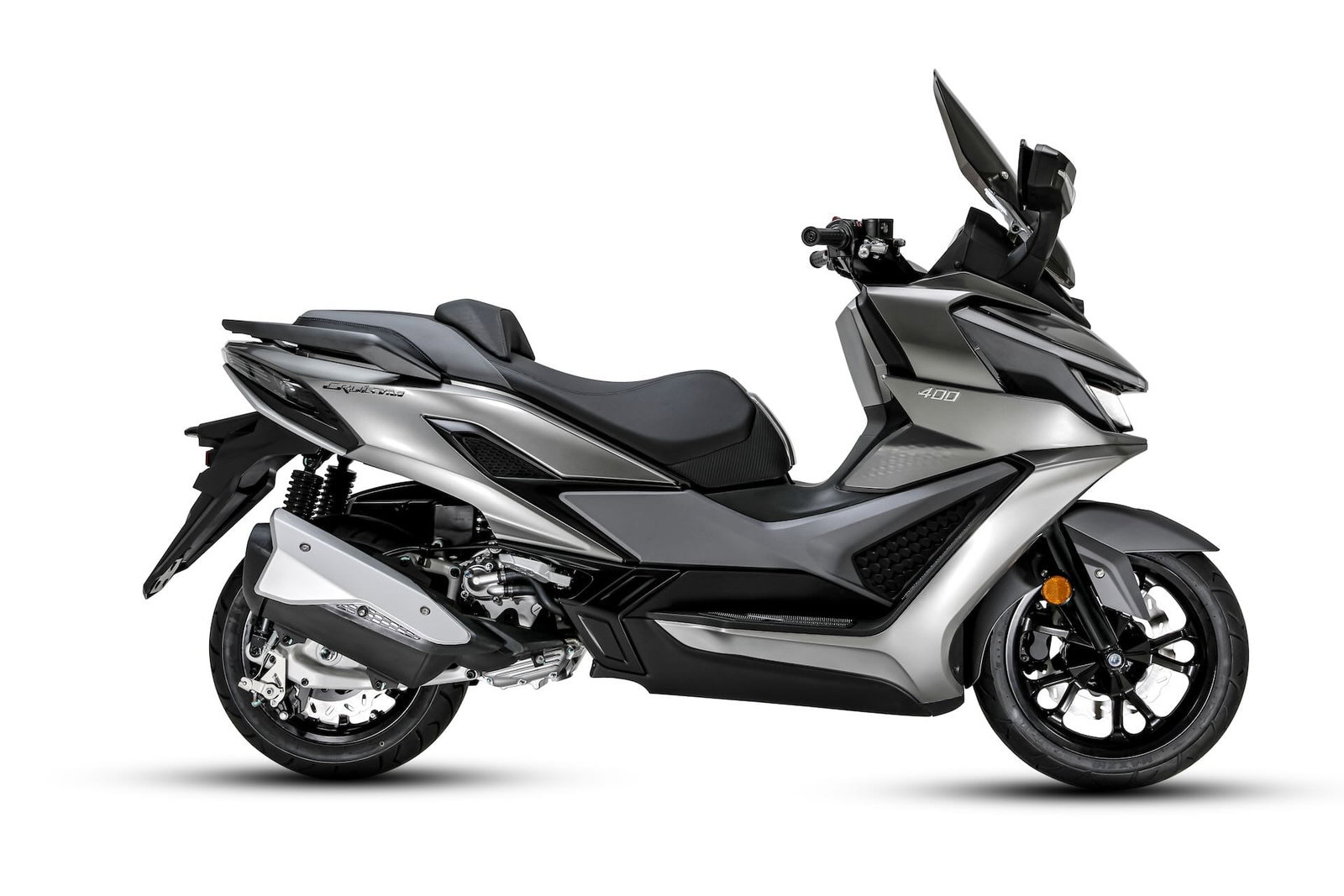 New SYM Cruisym 400 maxi-scooter