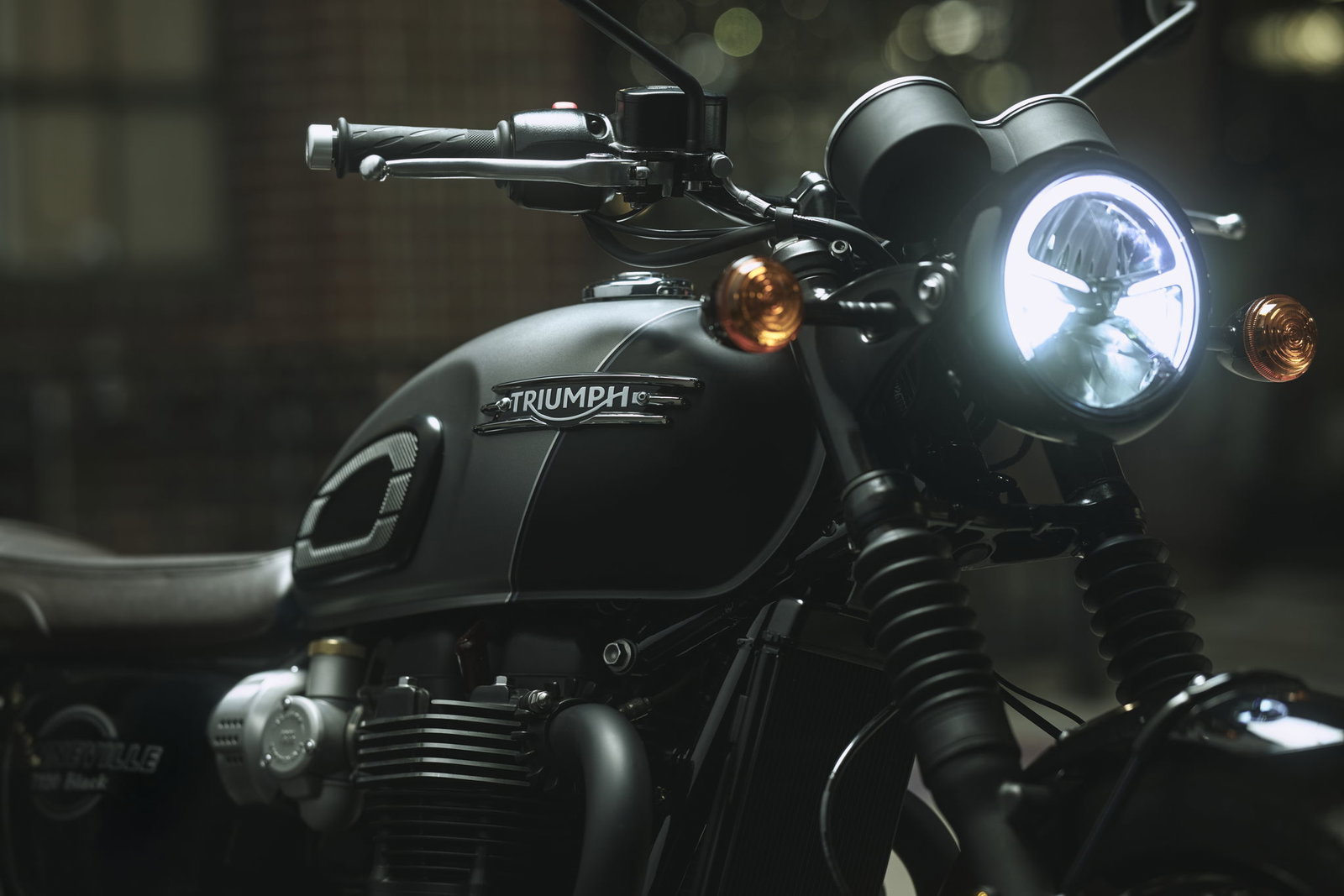 New Triumph Bonneville 1200 Black