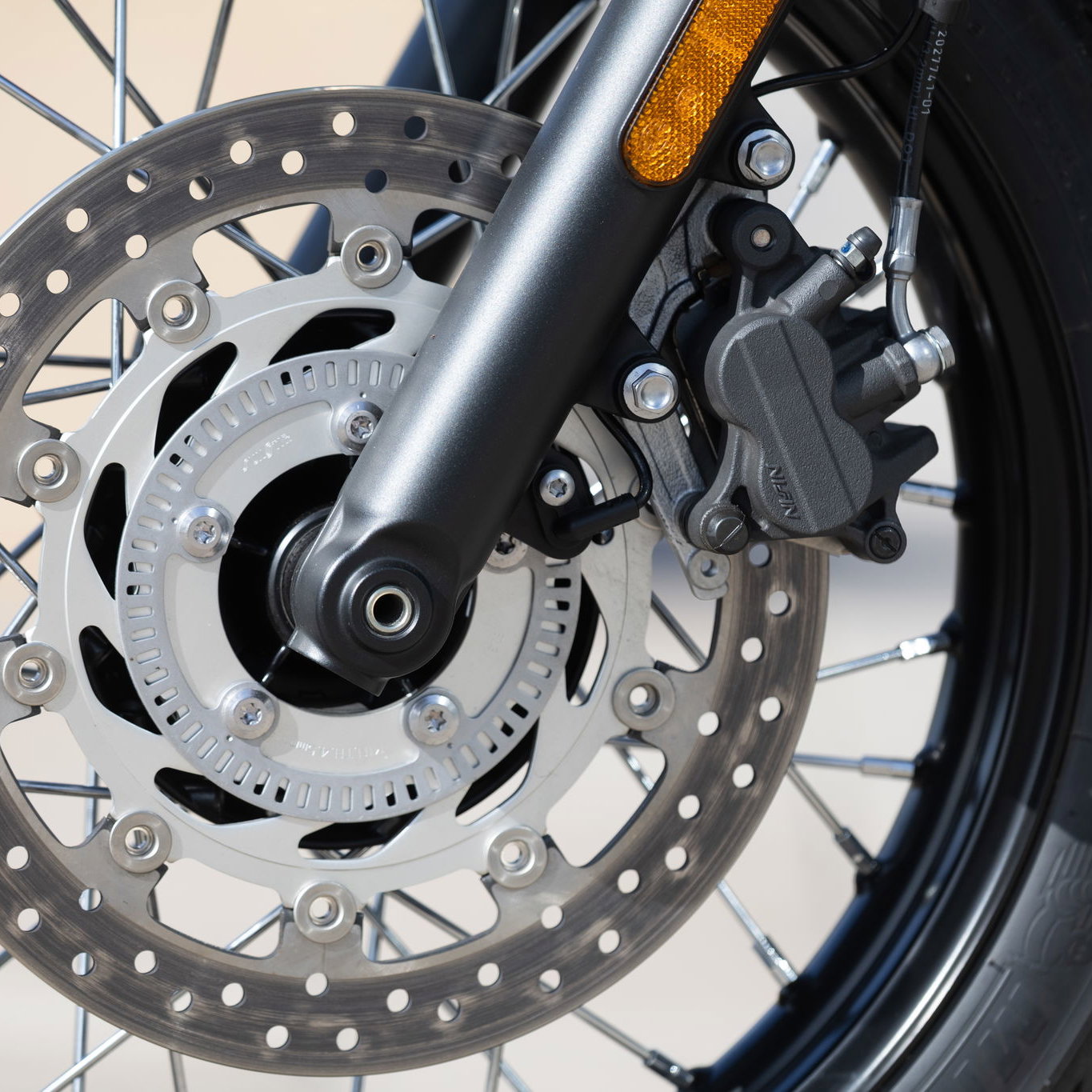 The Triumph Bonneville T100 (2026) - detail