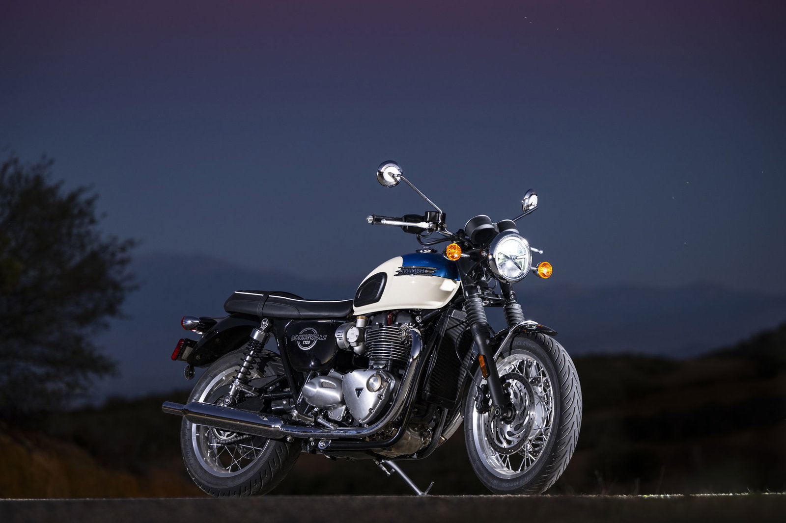 The 2026 Triumph Bonneville T120 - static