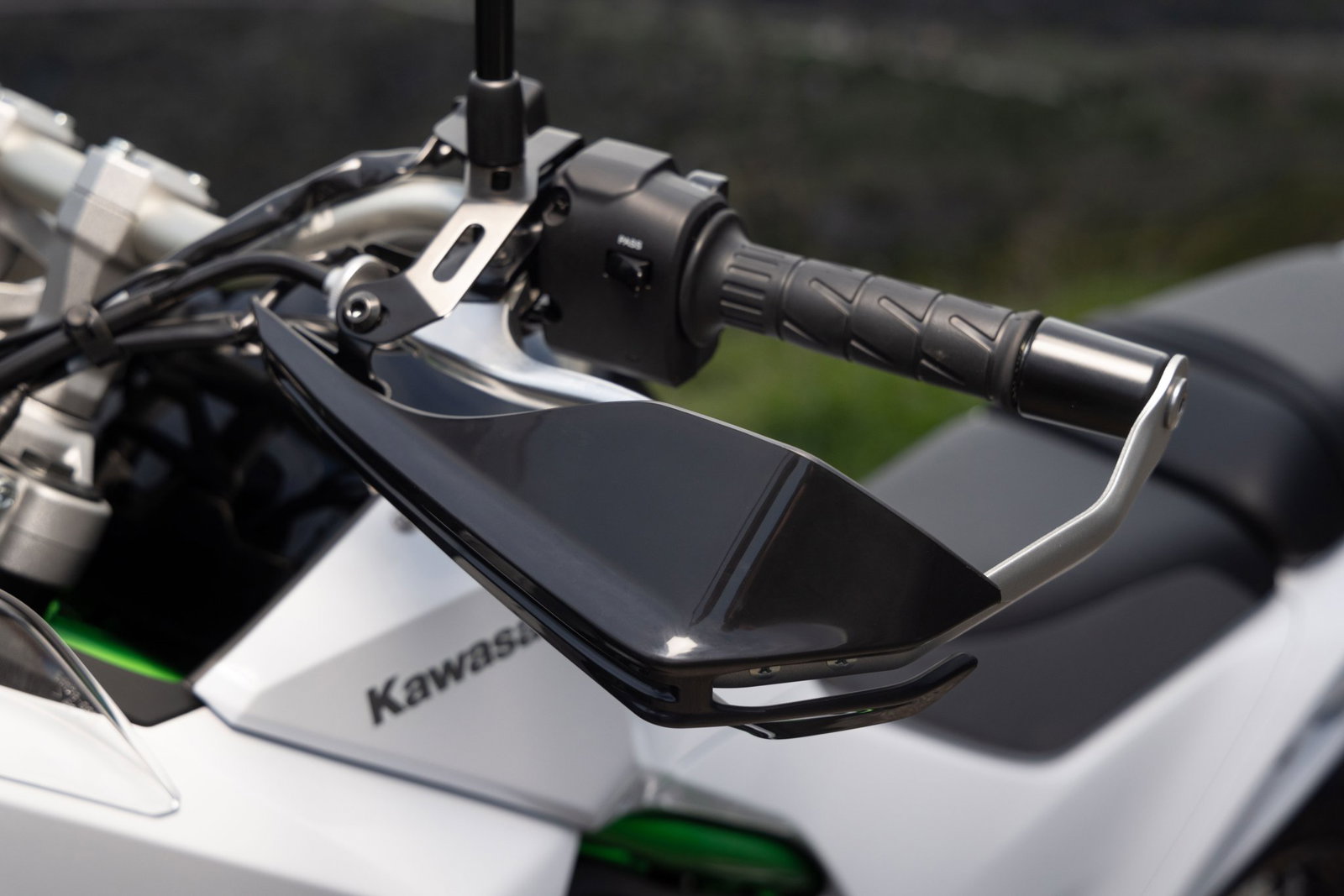 The 2026 Kawasaki KLE500 - details